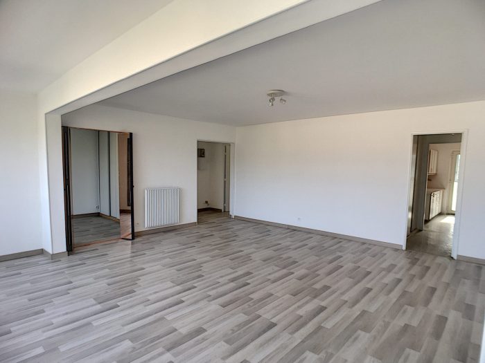 Appartement à vendre, 4 pièces - Saint-Mandrier-sur-Mer 83430