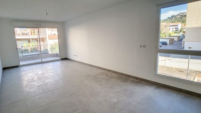 Appartement à vendre, 3 pièces - Six-Fours-les-Plages 83140