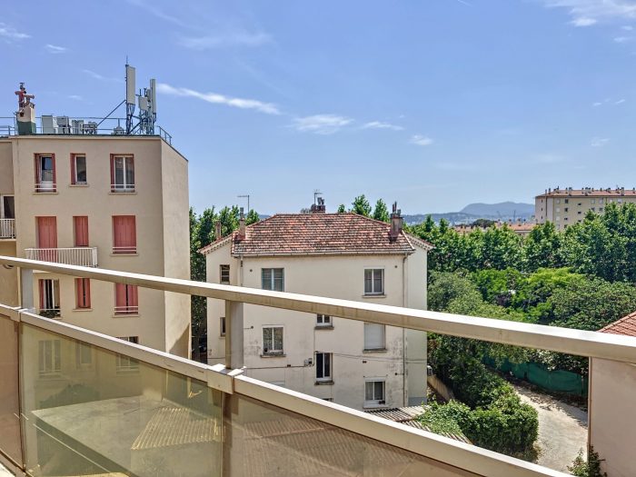 Appartement à vendre, 2 pièces - Toulon 83000