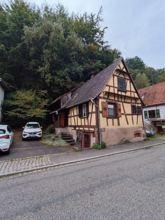 Petite maison Alsacienne avec beau potentiel