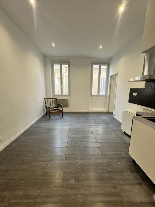 Appartement à vendre, 2 pièces - Marseille 13006