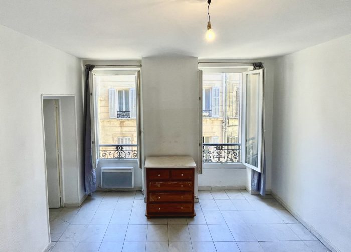 Appartement à vendre, 2 pièces - Marseille 13002