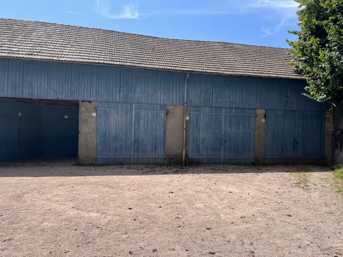 Immeuble à vendre, 395 m² - Lapalisse 03120