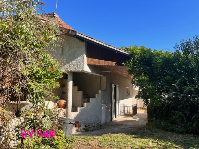 Maison traditionnelle à vendre, 4 pièces - Boucé 03150