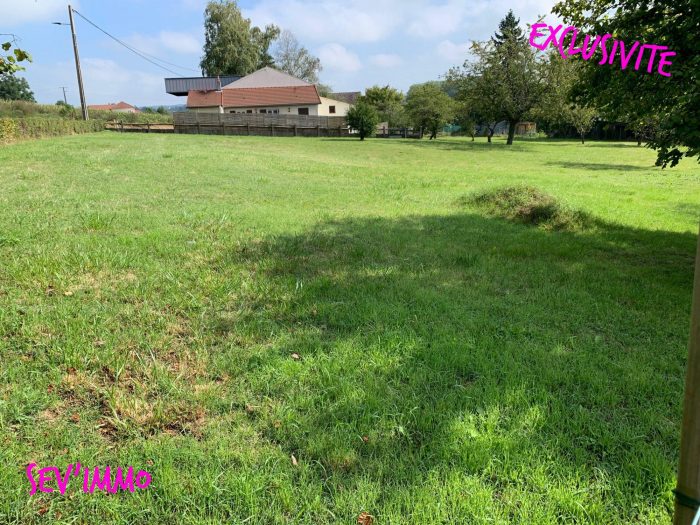 Terrain constructible à vendre, 1140 m² - Seuillet 03260