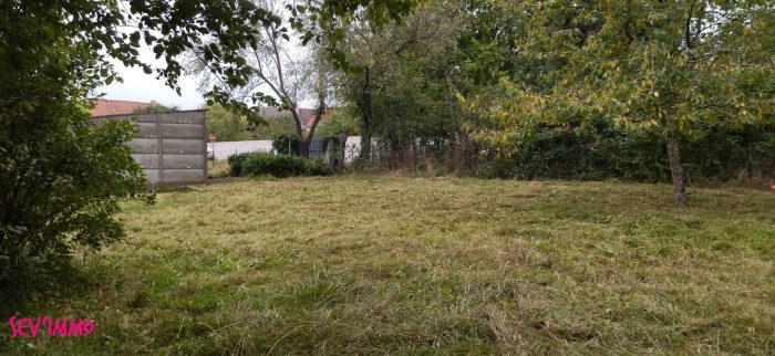 Terrain constructible à vendre, 520 m² - Le Vernet 03200