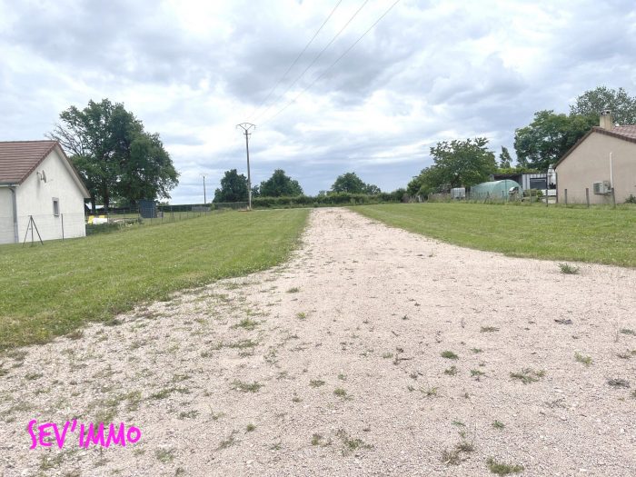 Terrain constructible à vendre, 1777 m² - Saint-Prix 03120