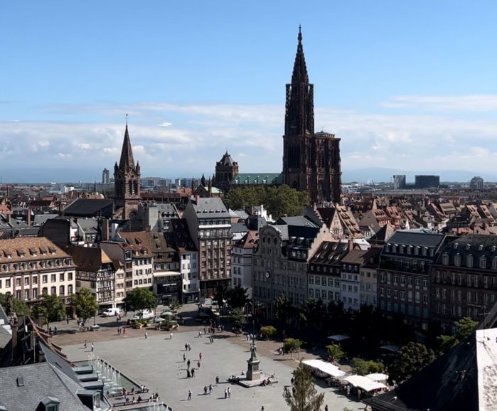 Photo Appartement 3 pièces - Vue panoramique sur Strasbourg et sa Cathédrale image 1/9