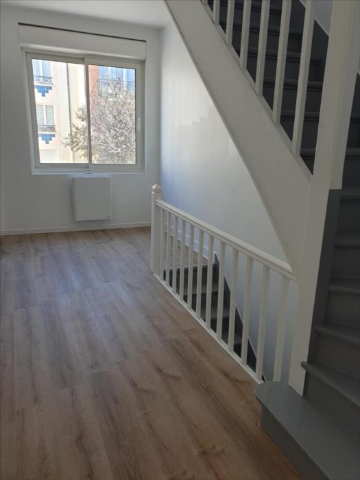 Appartement à louer, 1 pièce - Saint-Quentin 02100