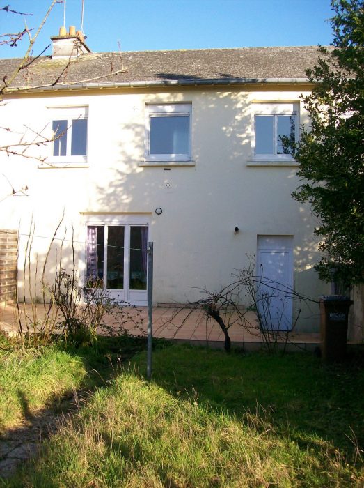 Maison mitoyenne 2 côtés à vendre, 5 pièces - Redon 35600