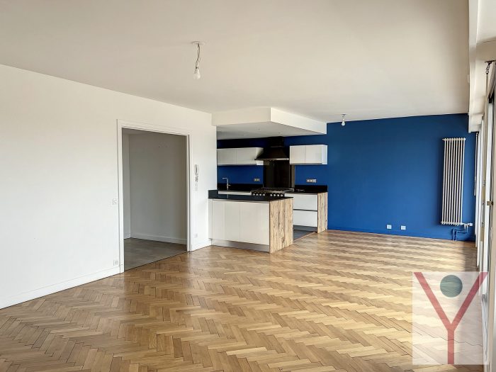 Appartement à vendre, 5 pièces - Bourg-en-Bresse 01000