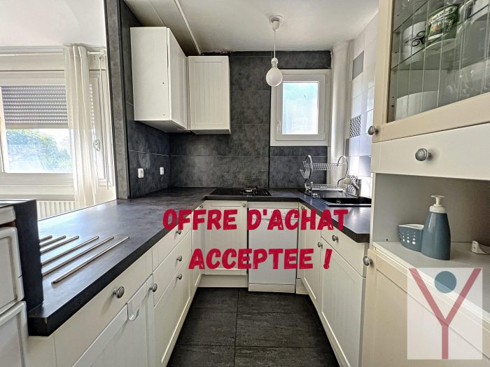 Appartement à vendre, 3 pièces - Bourg-en-Bresse 01000