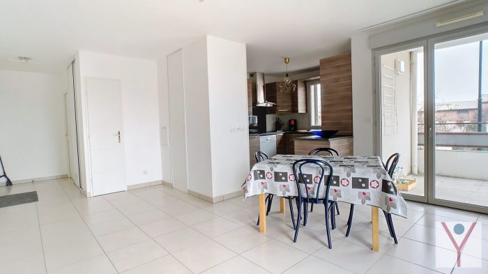 Appartement à vendre, 3 pièces - Villars-les-Dombes 01330