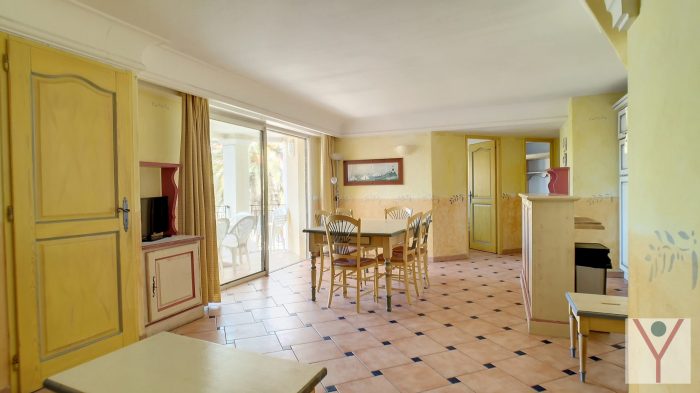 Appartement à vendre, 4 pièces - Sainte-Maxime 83120