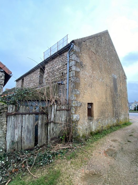 Immeuble à vendre, 160 m² - Saint-Léger-Vauban 89630