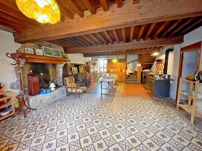 Maison ancienne à vendre, 3 pièces - Planchez 58230