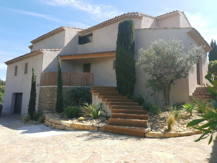 Villa à vendre, 7 pièces - Saint-Cyr-sur-Mer 83270