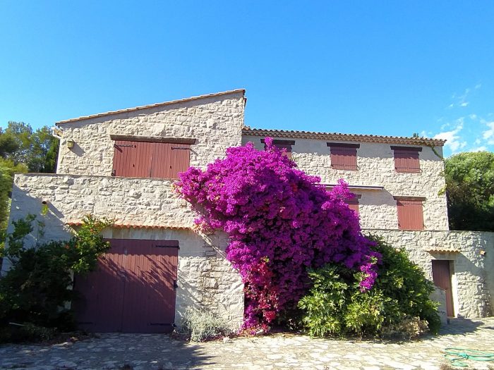 Villa à vendre, 8 pièces - Saint-Cyr-sur-Mer 83270