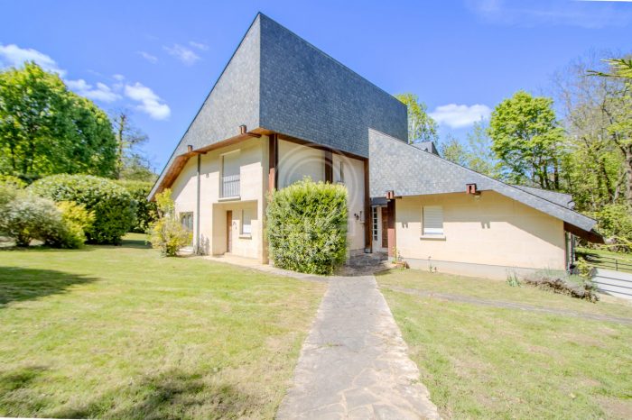 Vente Maison/Villa RUEIL-MALMAISON 92500 Hauts de Seine FRANCE