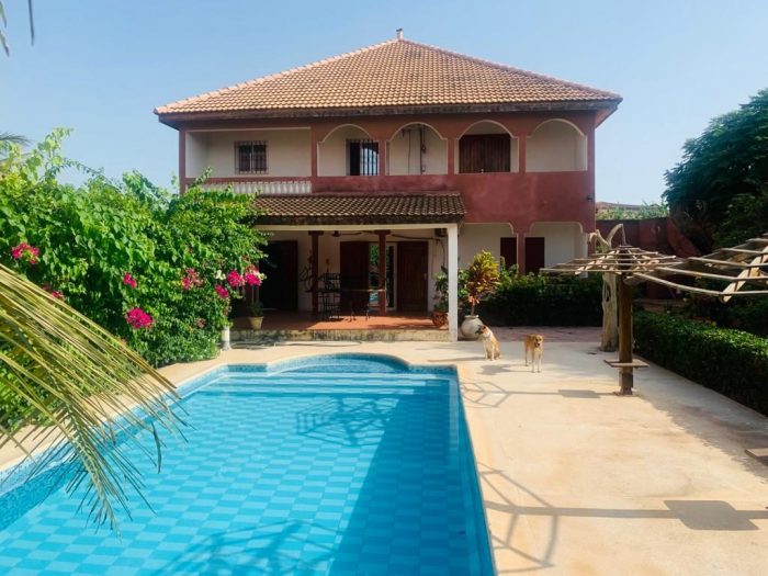 Saly Bambara - Maison de 4 chambres avec piscine