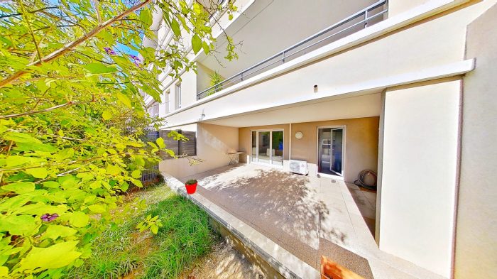 13008 - Madrague Montredon appartement de T1 climatisé avec jardin