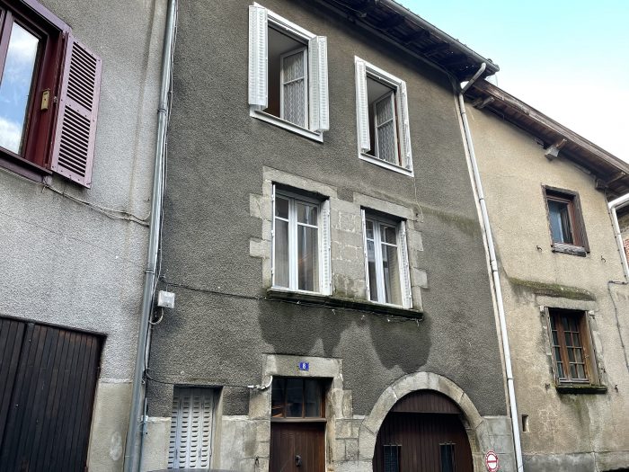 Maison à louer, 4 pièces - Saint-Léonard-de-Noblat 87400