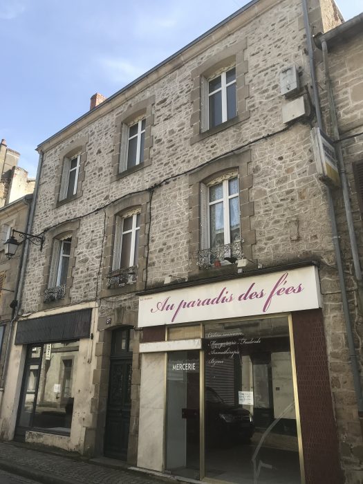 Immeuble à vendre, 263 m² - BOURGANEUF 23400