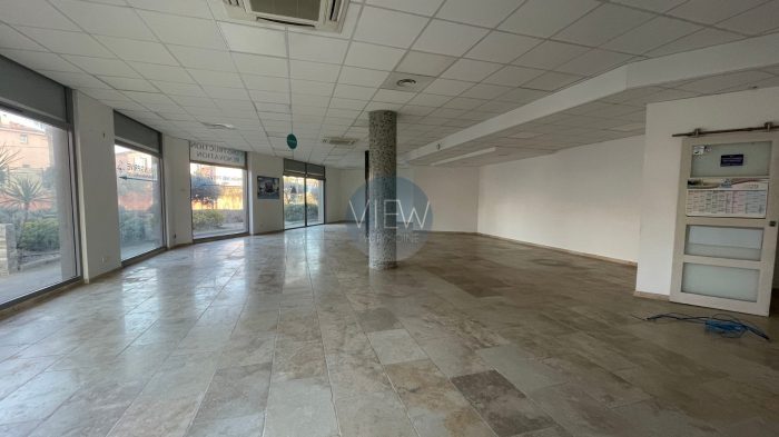 Local commercial à vendre, 137 m² - Antibes 06600
