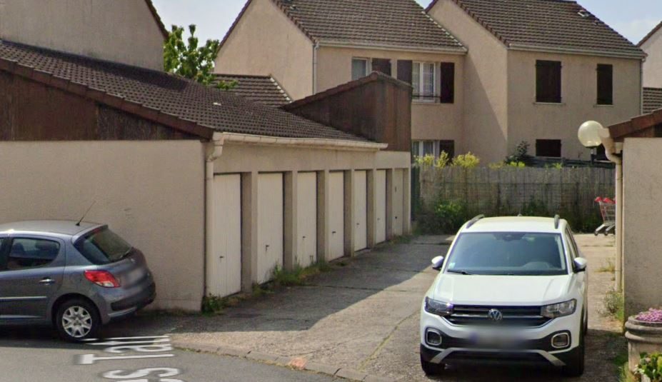 Location annuelle Garage/Parking PLAISIR 78370 Yvelines FRANCE