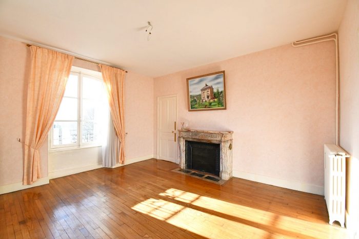 Photo Maison bourgeoise - 182 m² - 6 chambres - ANOST image 3/25
