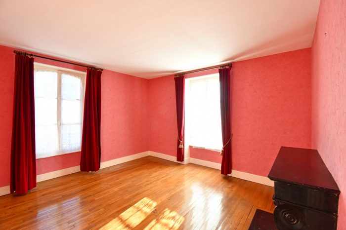 Photo Maison bourgeoise - 182 m² - 6 chambres - ANOST image 16/25
