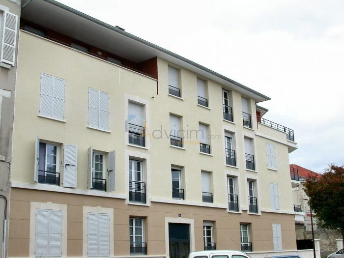 Location annuelle Appartement ORLEANS 45000 Loiret FRANCE