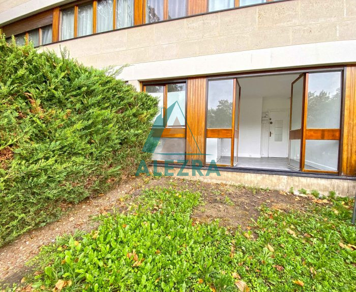 Studio à vendre, 1 pièce - La Celle-Saint-Cloud 78170