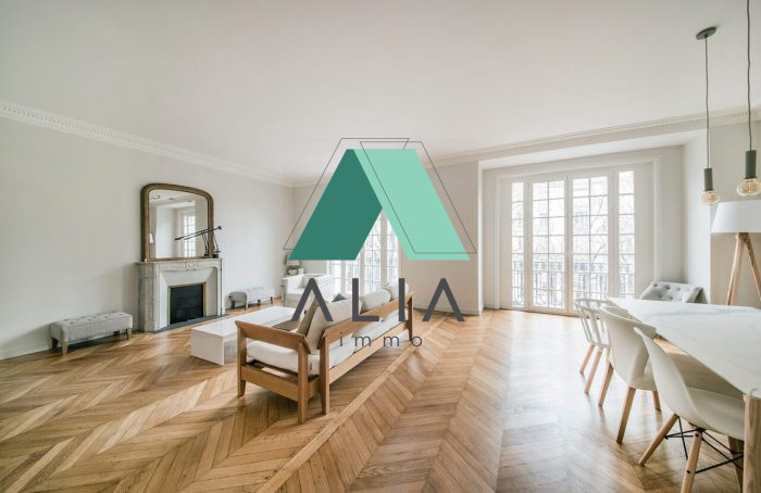 Appartement à vendre, 4 pièces - Paris 75008