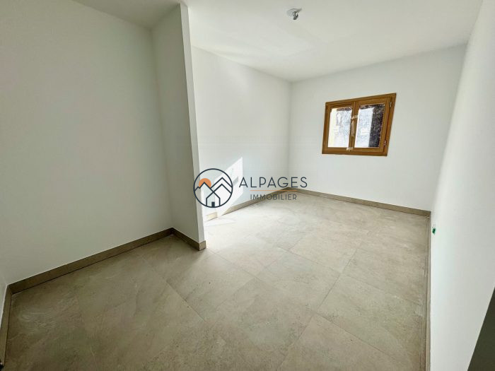 Appartement à vendre, 5 pièces - Vars 05560