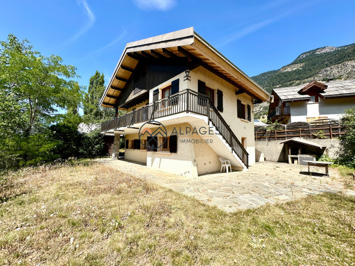 Chalet à vendre, 6 pièces - La Roche-de-Rame 05310