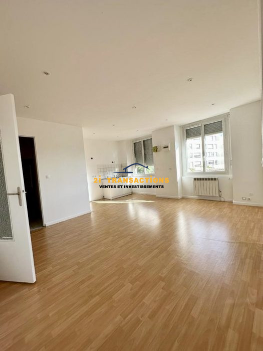 Photo Appartement T3 image 1/10