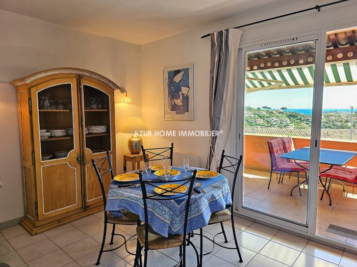 Semi-detached house 1 side for rent, 3 rooms - Sainte-Maxime 83120
