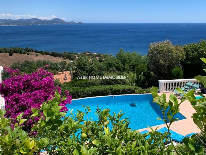 Villa for rent, 6 rooms - Les Issambres 83380