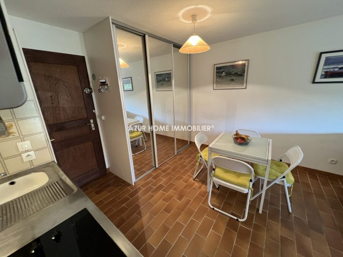 Квартира для продажи, 2 помещения - Les Issambres 83380