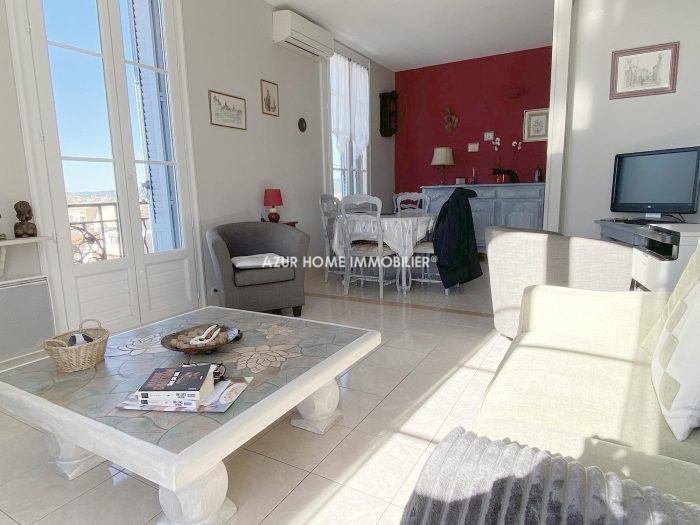 Квартира для продажи, 4 помещения - Saint-Raphaël 83700