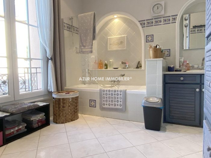 Appartement te koop, 4 onderdelen - Saint-Raphaël 83700