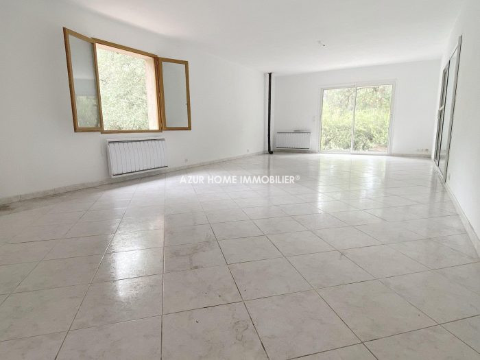 Semi-indipendente 1 lato in vendita, 5 parti - Fréjus 83600