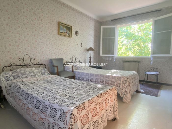 Villa en venta, 5 habitaciones - Saint-Raphaël 83700