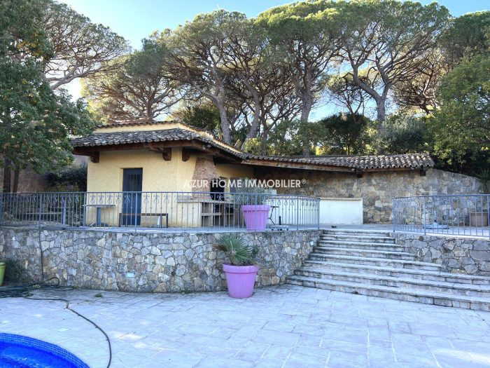 Villa for sale, 9 rooms - Sainte-Maxime 83120