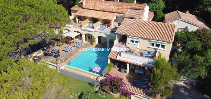 Villa zu verkaufen, 9 Teile - Les Issambres 83380