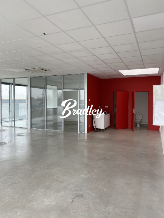 Bureau à louer, 117 m² - Amiens 80000