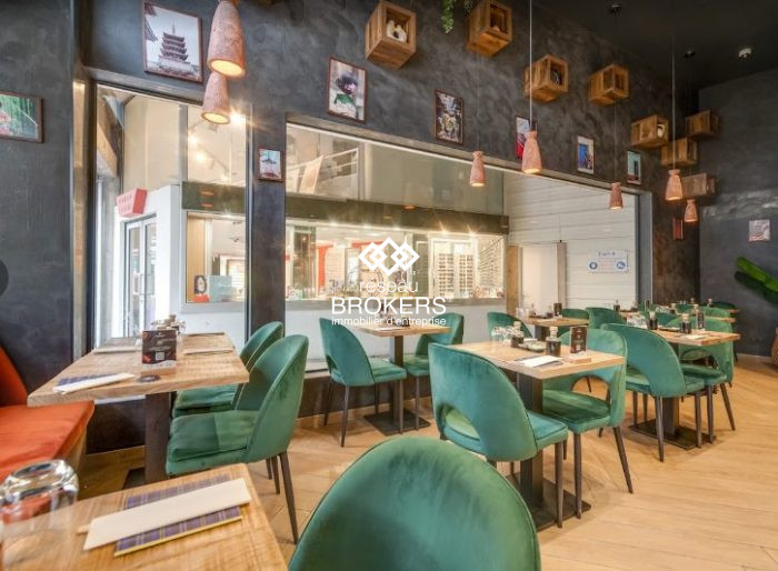Restaurant, bar à louer, 119 m² 30 places - Pau 64000