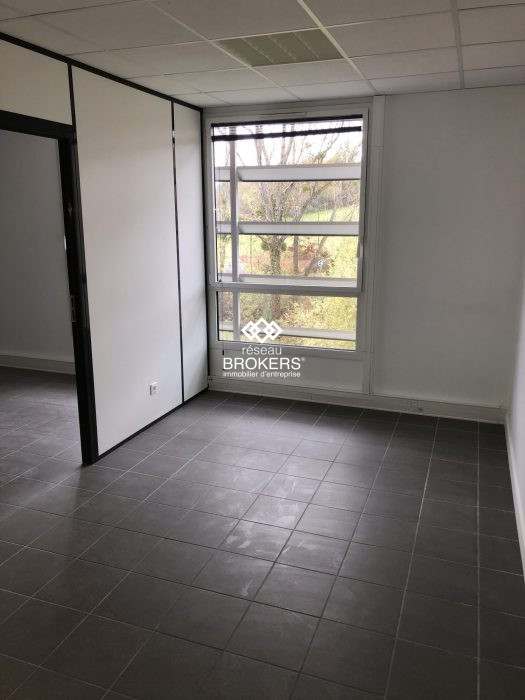 Bureau à louer, 56 m² - Brignais 69530