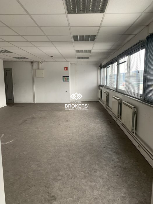 Entrepôt à louer, 759 m² - Aulnay-sous-Bois 93600